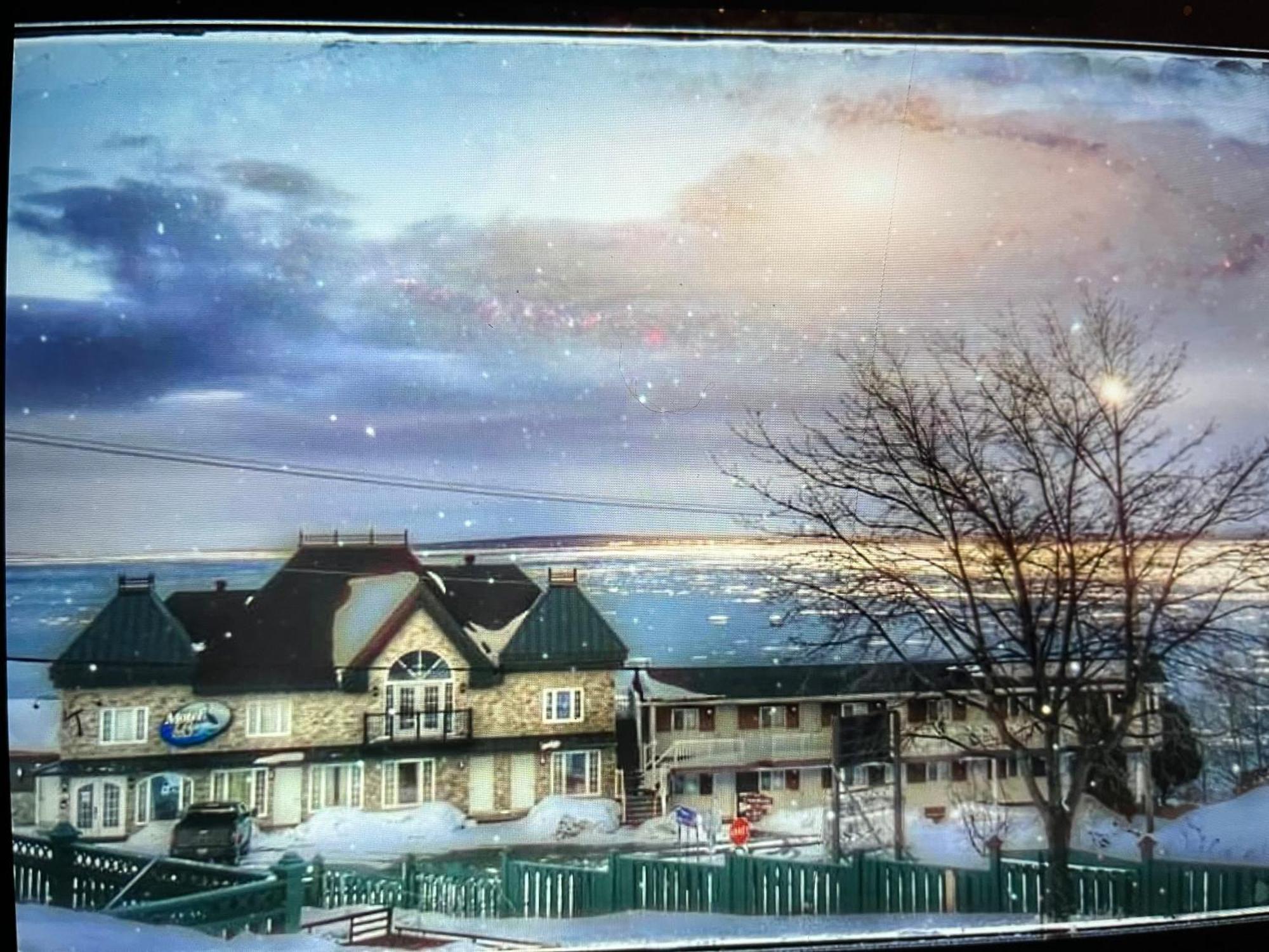 Motel Vue Belvedere Saint-Simeon  Exterior photo
